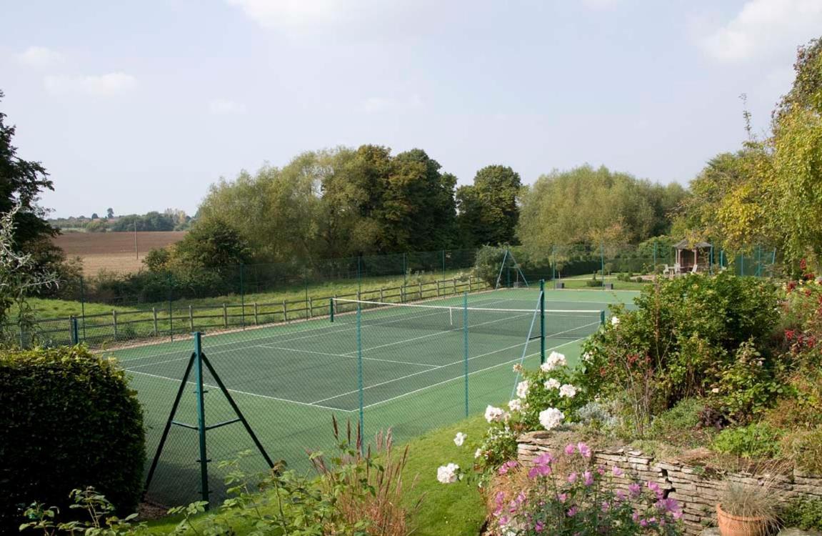 Bed and Breakfast The Old Manor House Halford  Экстерьер фото