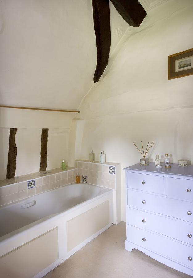 Bed and Breakfast The Old Manor House Halford  Экстерьер фото